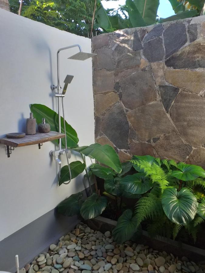 The Geckos Homestay Kelimutu Pokoj fotografie