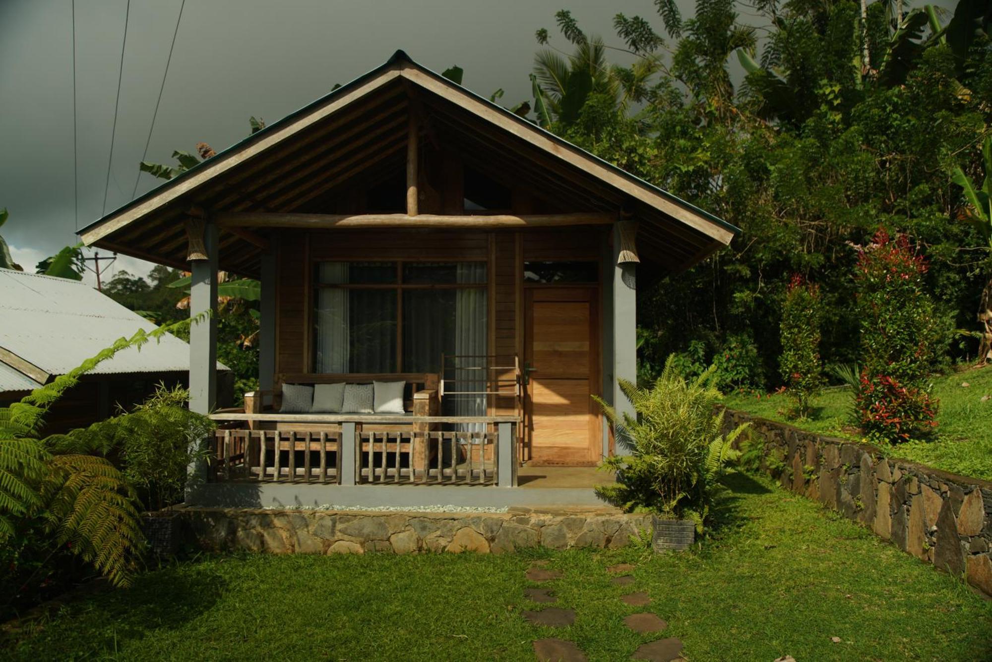 The Geckos Homestay Kelimutu Exteriér fotografie